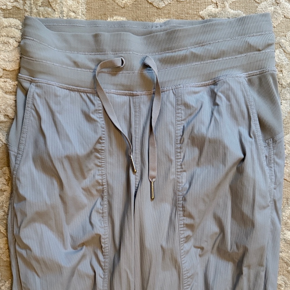 Lululemon dance studio joggers Gray Track Pants, size 2, excellent condition